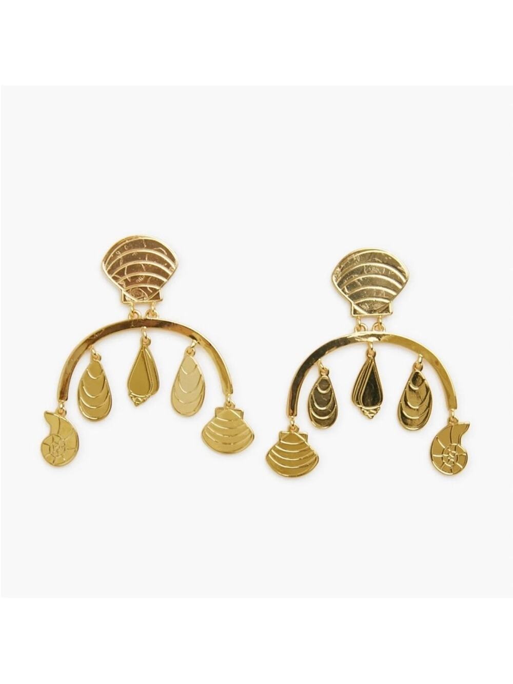 Tuckernuck Gold Shell Charm Earrings Statement Jewelry NWT Seashell Coastal NWT